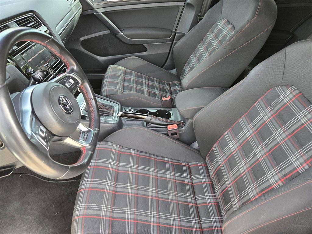 Used 2018 Volkswagen GTI S image 18