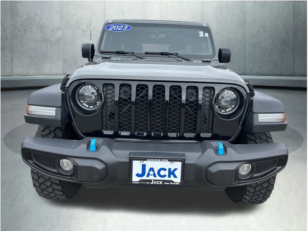 Used 2023 Jeep Wrangler Unlimited w/ Sun & Screen Package image 11