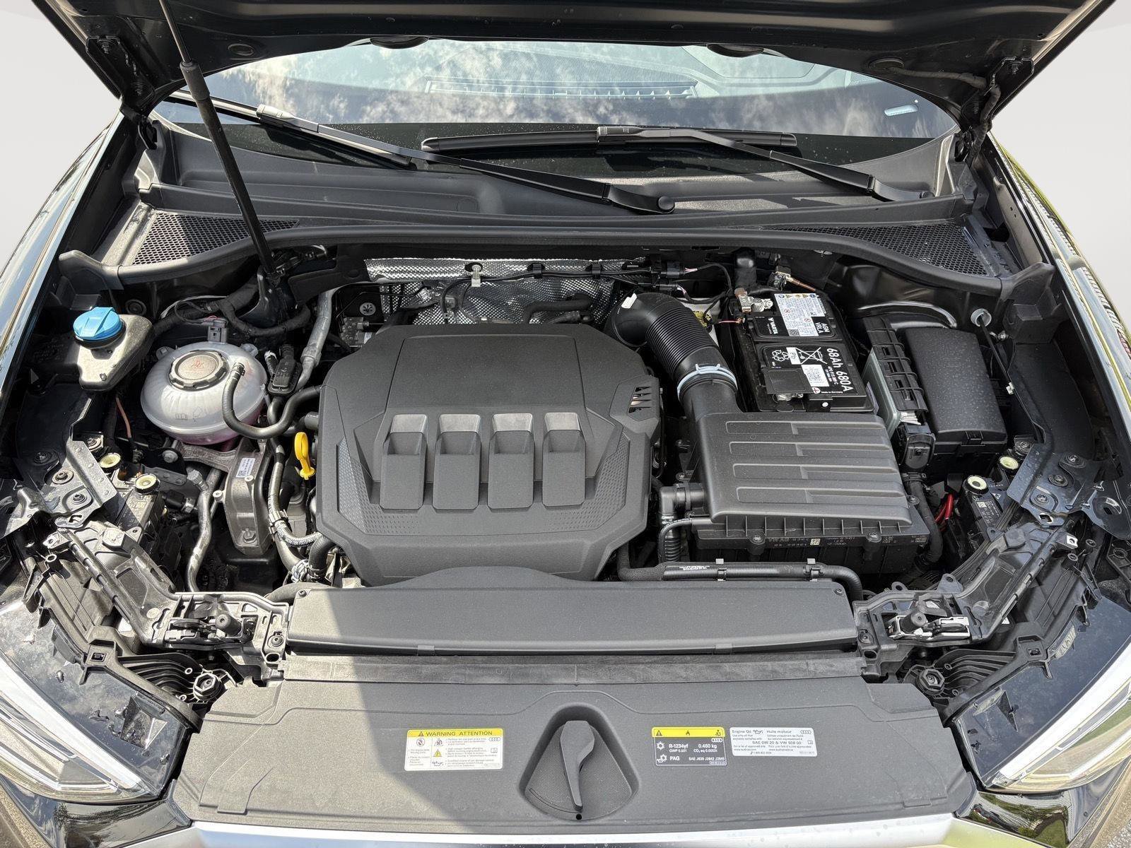 Certified 2025 Audi Q3 2.0T Premium Plus w/ Premium Plus Package AWD/4WD image 24