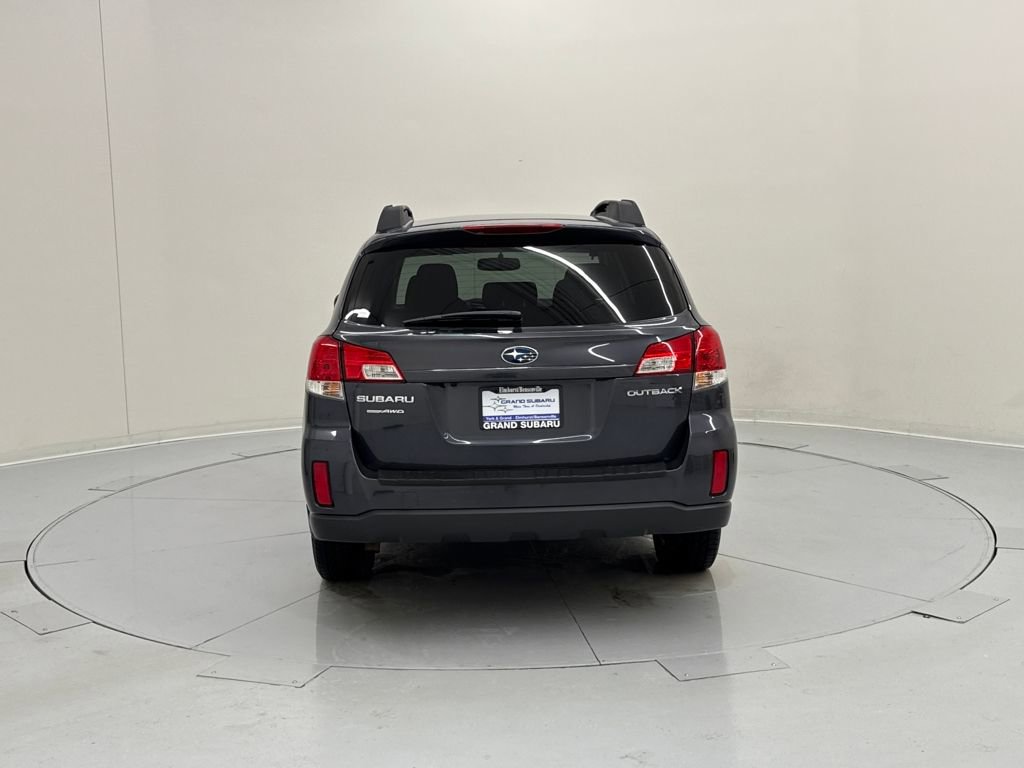 Used 2011 Subaru Outback 2.5i Premium image 4