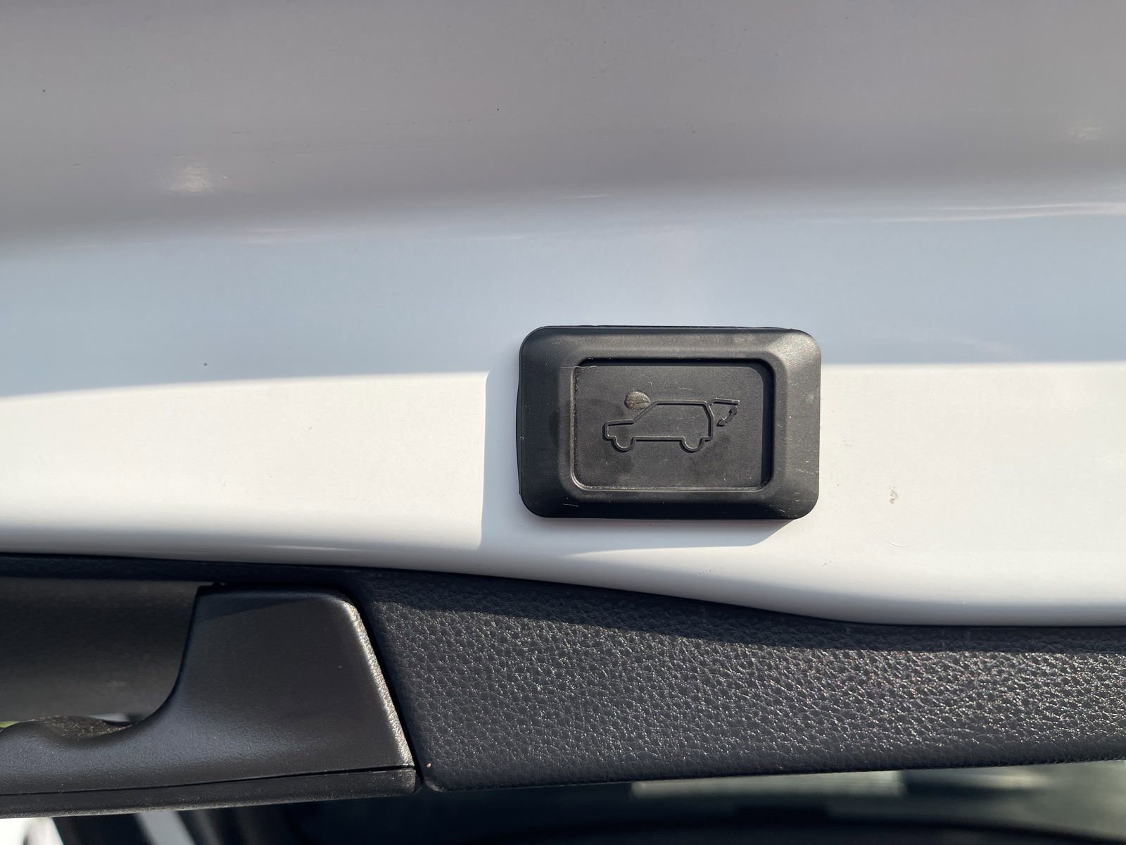 Used 2022 Toyota RAV4 XSE image 22