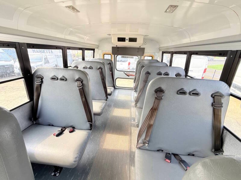 Used 2014 Chevrolet Express 3500 w/ School Bus Package RWD image 8