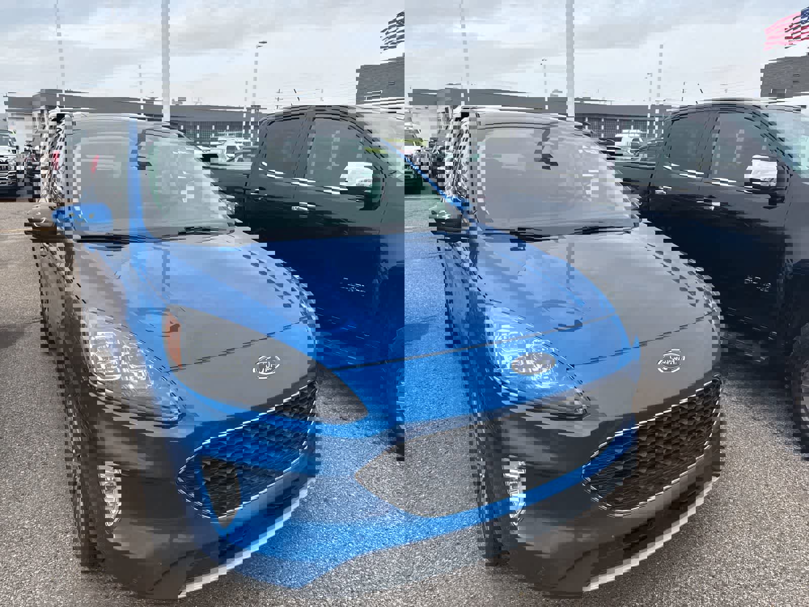 Used 2021 Ford Escape Titanium FWD image 5