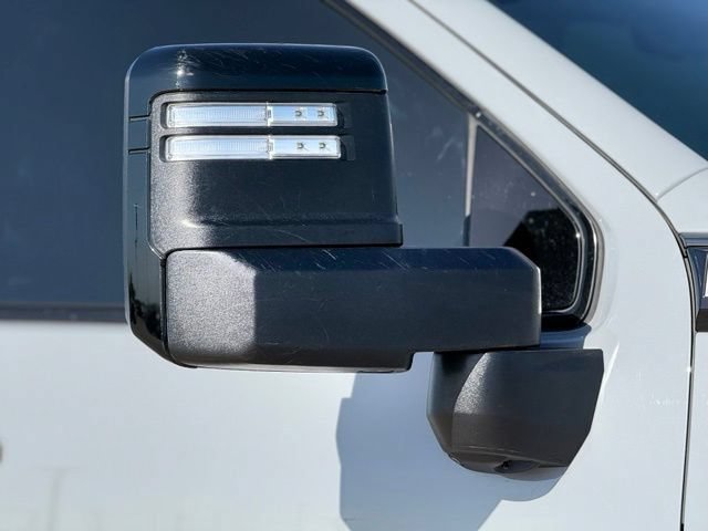 Used 2025 GMC Sierra 2500 AT4 w/ AT4 Premium Plus Package AWD/4WD image 13