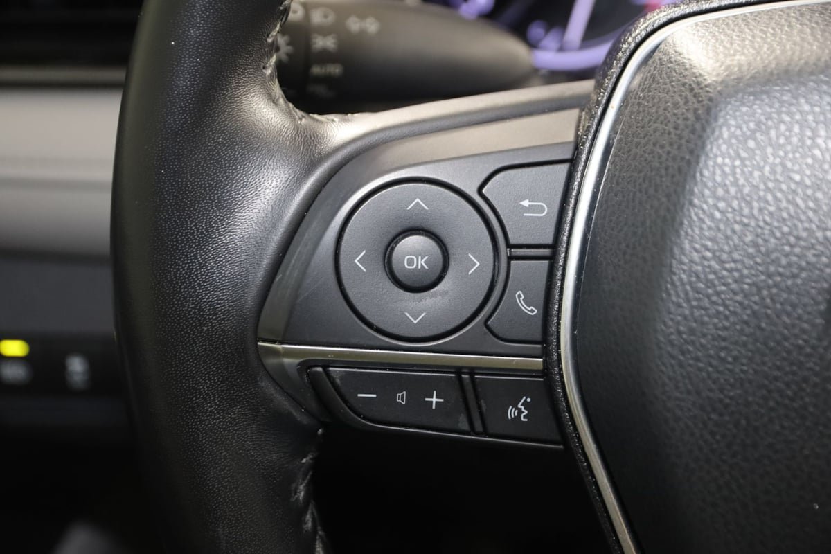 Used 2019 Toyota Camry XLE FWD image 33