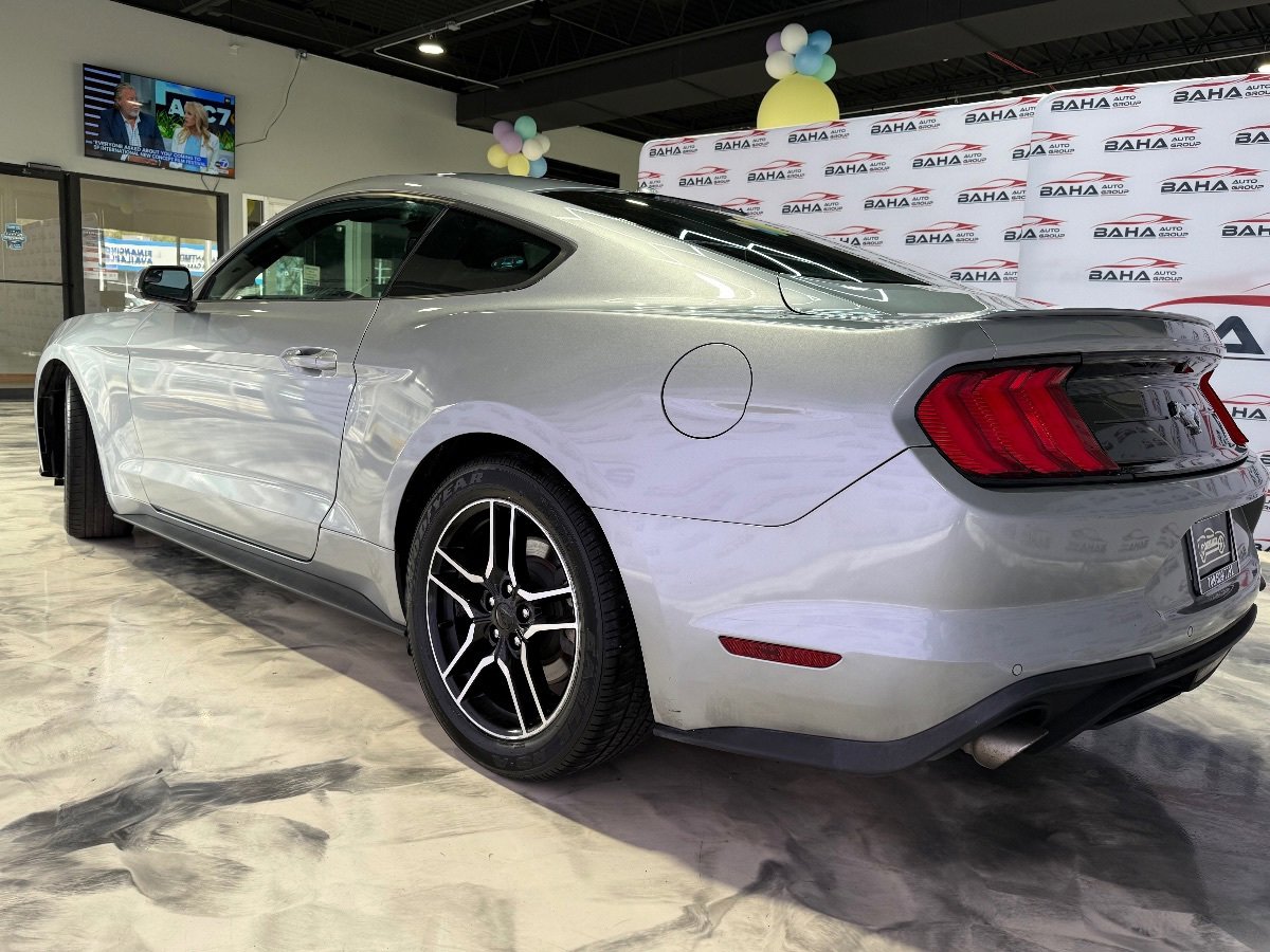 Used 2020 Ford Mustang Premium RWD image 11