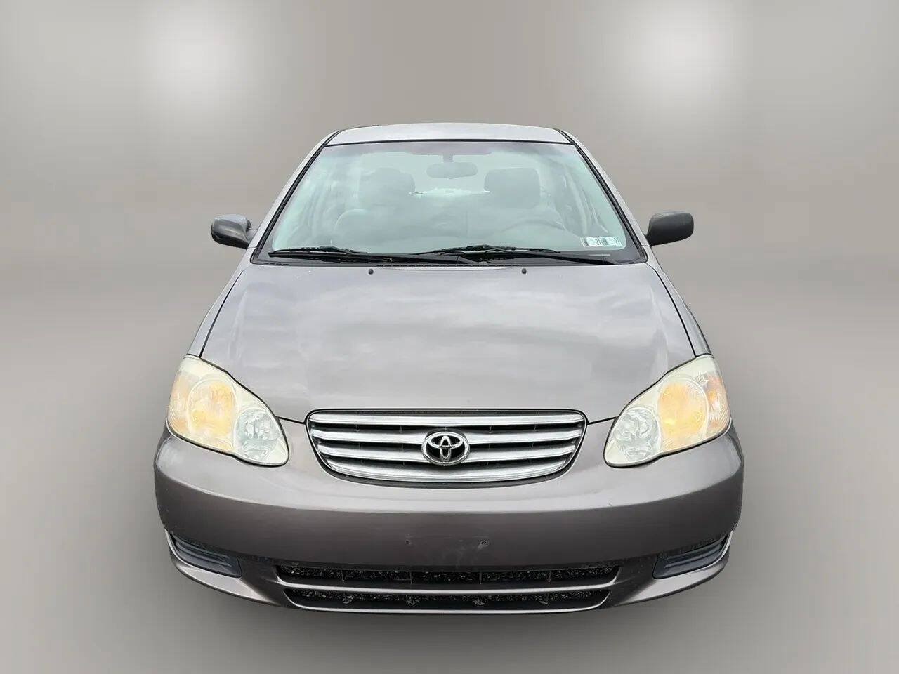 Used 2003 Toyota Corolla CE w/ Preferred Accessory Pkg FWD image 2