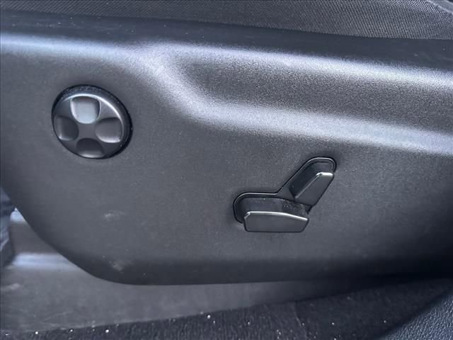 Used 2023 Dodge Durango GT image 19