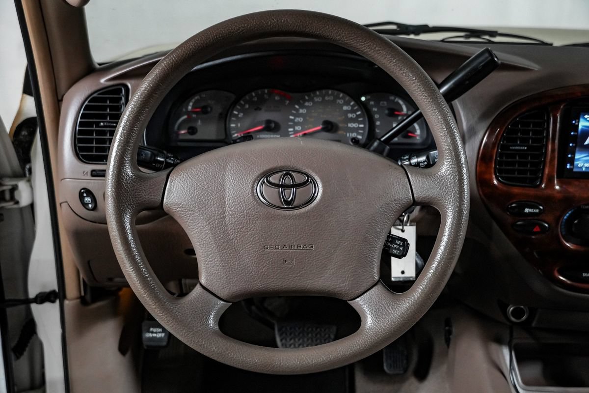 Used 2004 Toyota Sequoia SR5 w/ Convenience Pkg RWD image 16