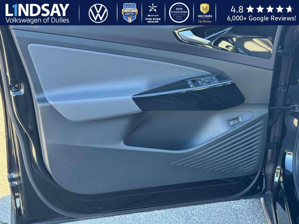 Used 2021 Volkswagen ID.4 Pro S w/ Gradient Package image 10