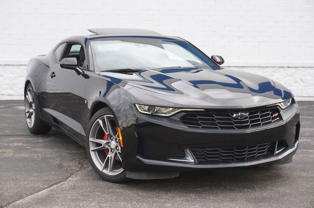 Used 2024 Chevrolet Camaro LT w/ RS Package RWD image 4