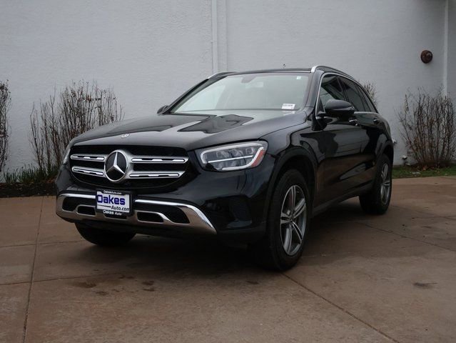 Used 2020 Mercedes-Benz GLC 300 4MATIC w/ Premium Package image 4