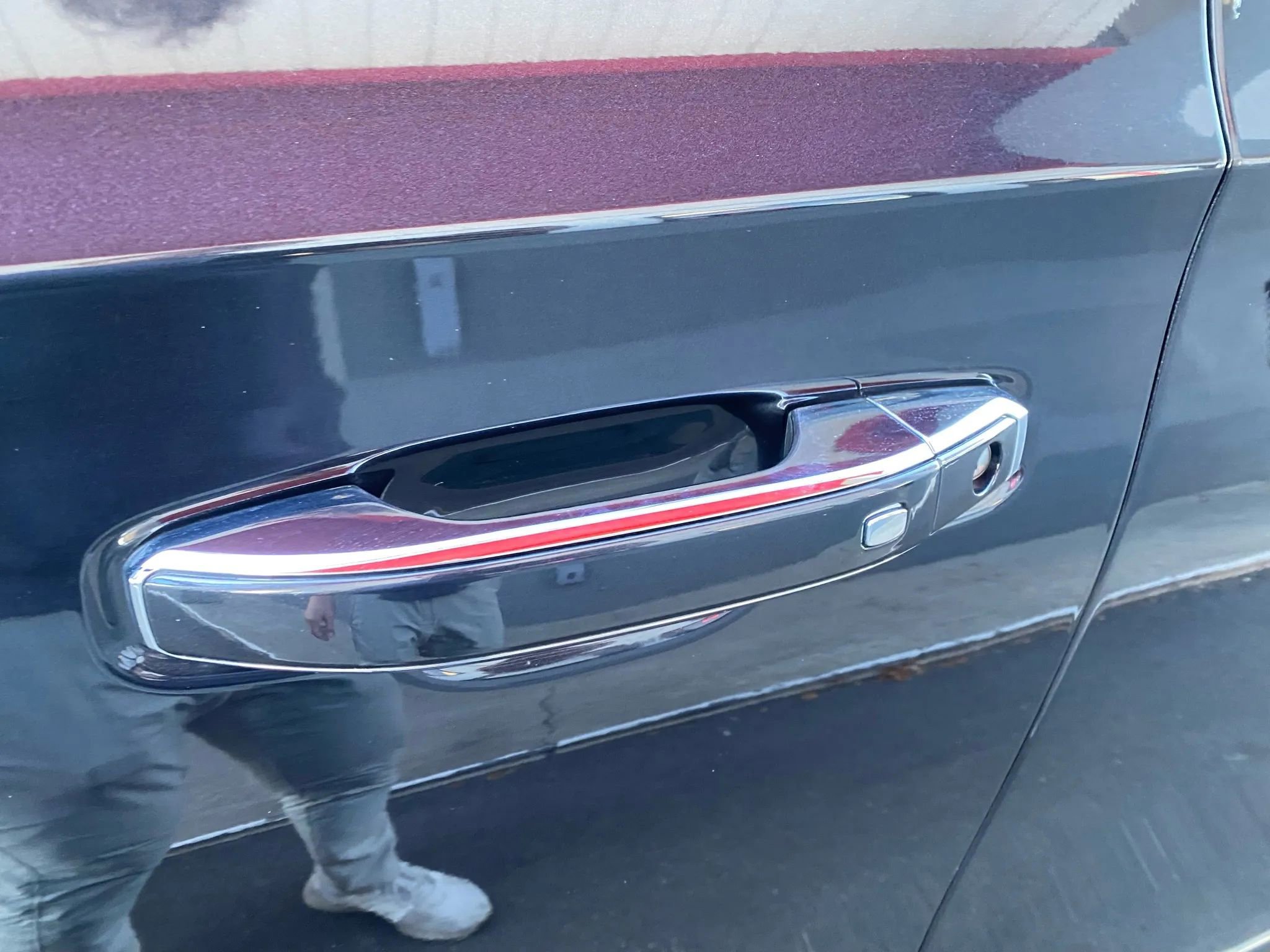 Used 2023 GMC Yukon XL Denali Ultimate image 7