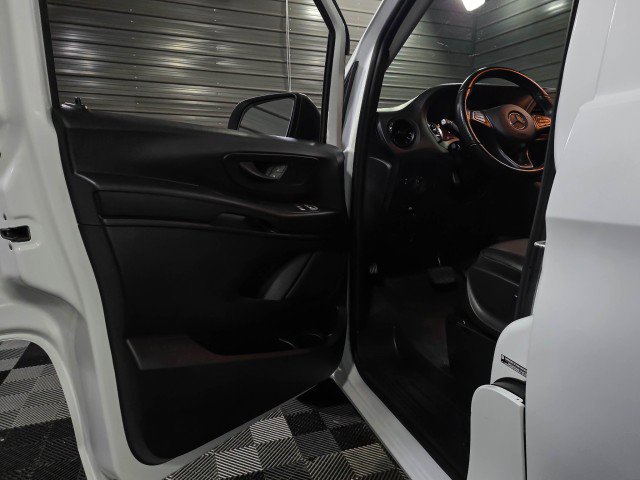 Used 2023 Mercedes-Benz Metris image 26