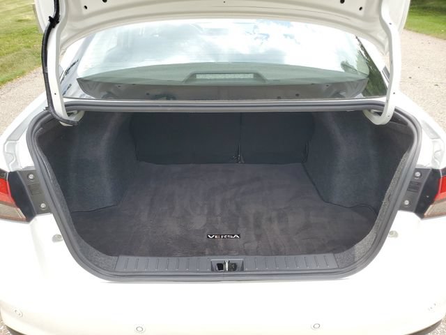 Used 2023 Nissan Versa SV FWD image 26