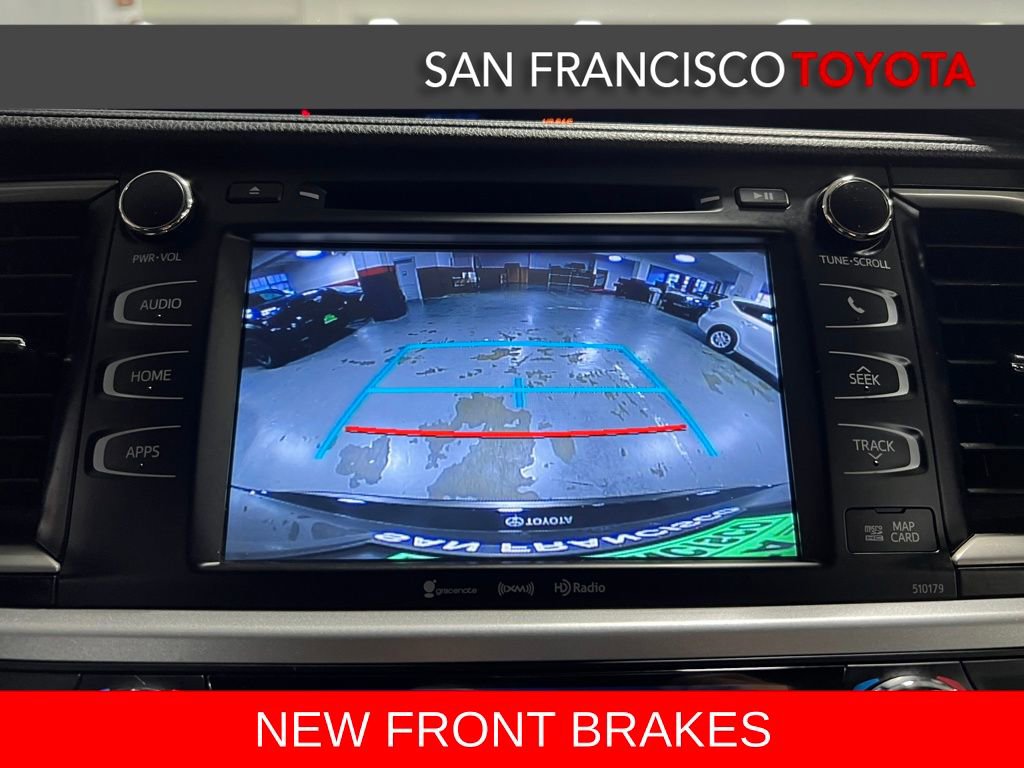Used 2018 Toyota Highlander SE image 31