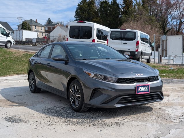 Used 2023 Kia Forte LXS w/ LXS Technology Package image 3