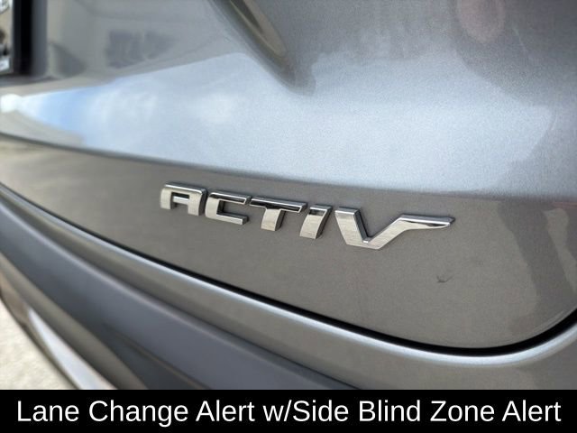 Used 2024 Chevrolet Trax ACTIV w/ Sunroof Package image 14