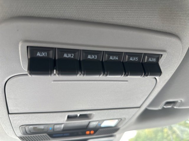 New 2026 Ford F550 4x4 Supercab Super Duty image 22