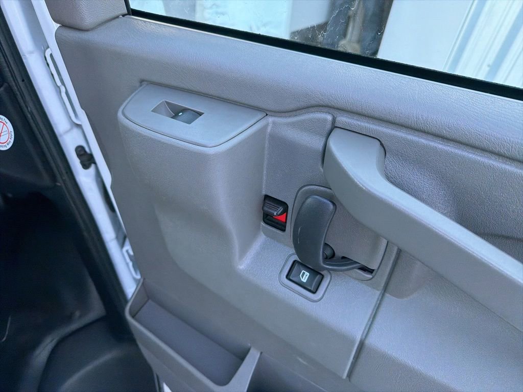 Used 2023 Chevrolet Express 3500 LS image 35