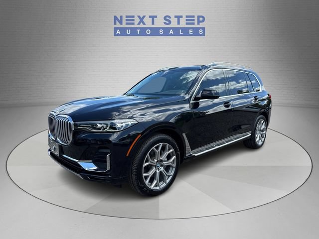 Used 2020 BMW X7 xDrive40i w/ Cold Weather Package AWD/4WD image 3