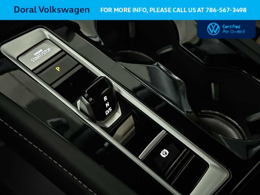 Used 2026 Volkswagen Atlas Cross Sport SE w/ Black Wheel Package FWD image 21