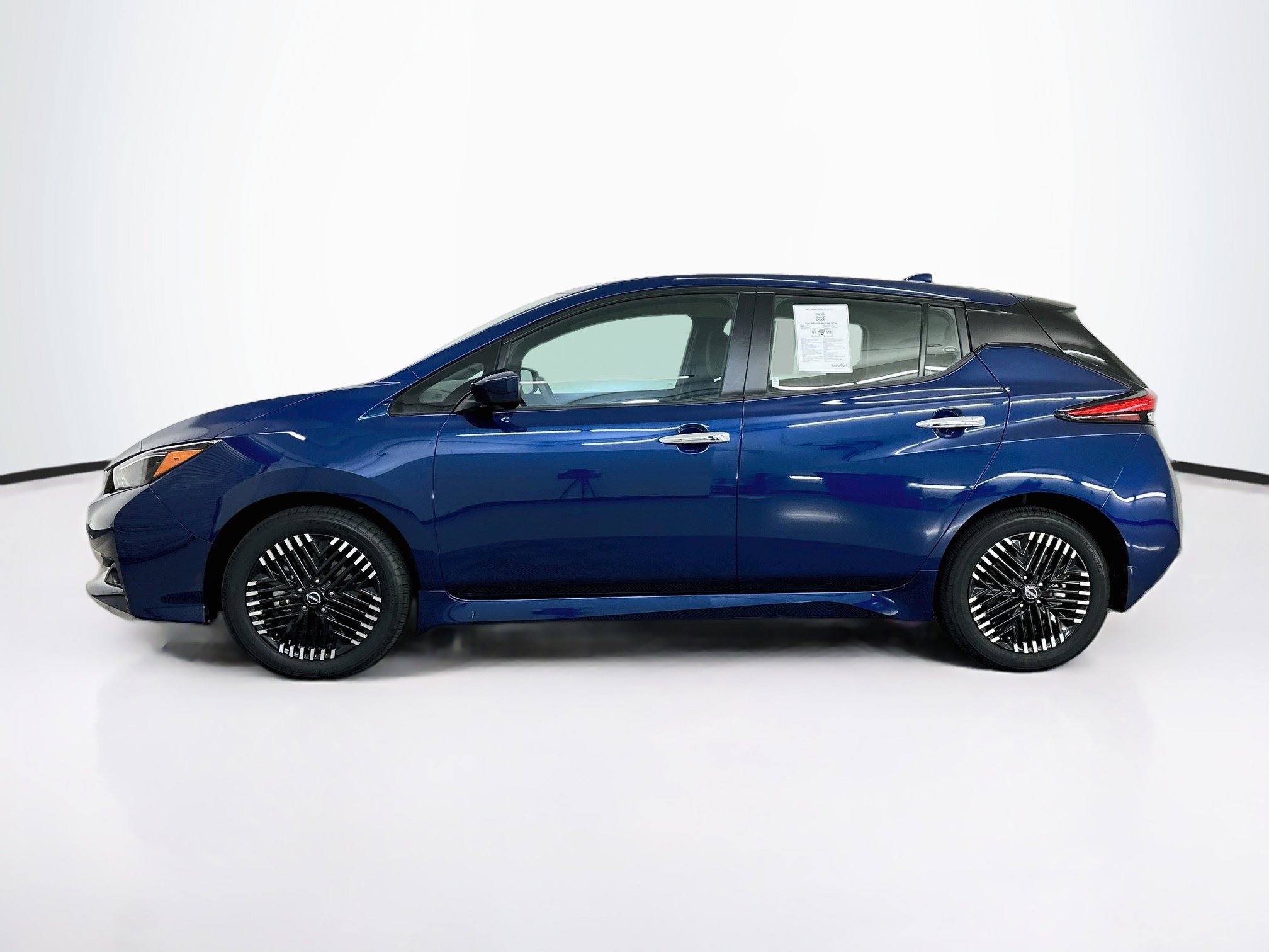 Used 2024 Nissan Leaf SV Plus FWD image 4