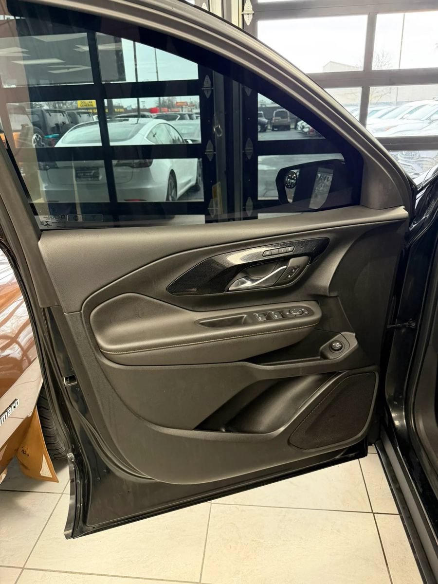 Used 2022 GMC Terrain AT4 AWD/4WD image 10