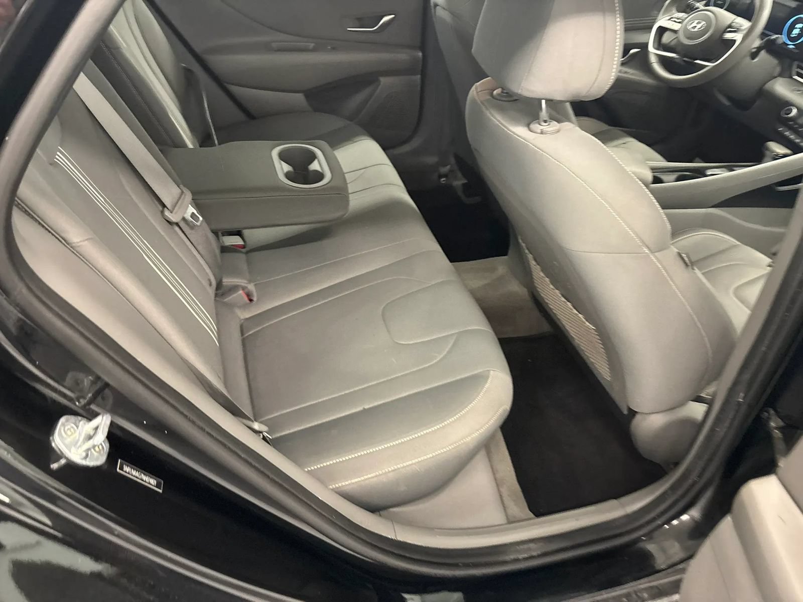 Used 2022 Hyundai Elantra SEL FWD image 46
