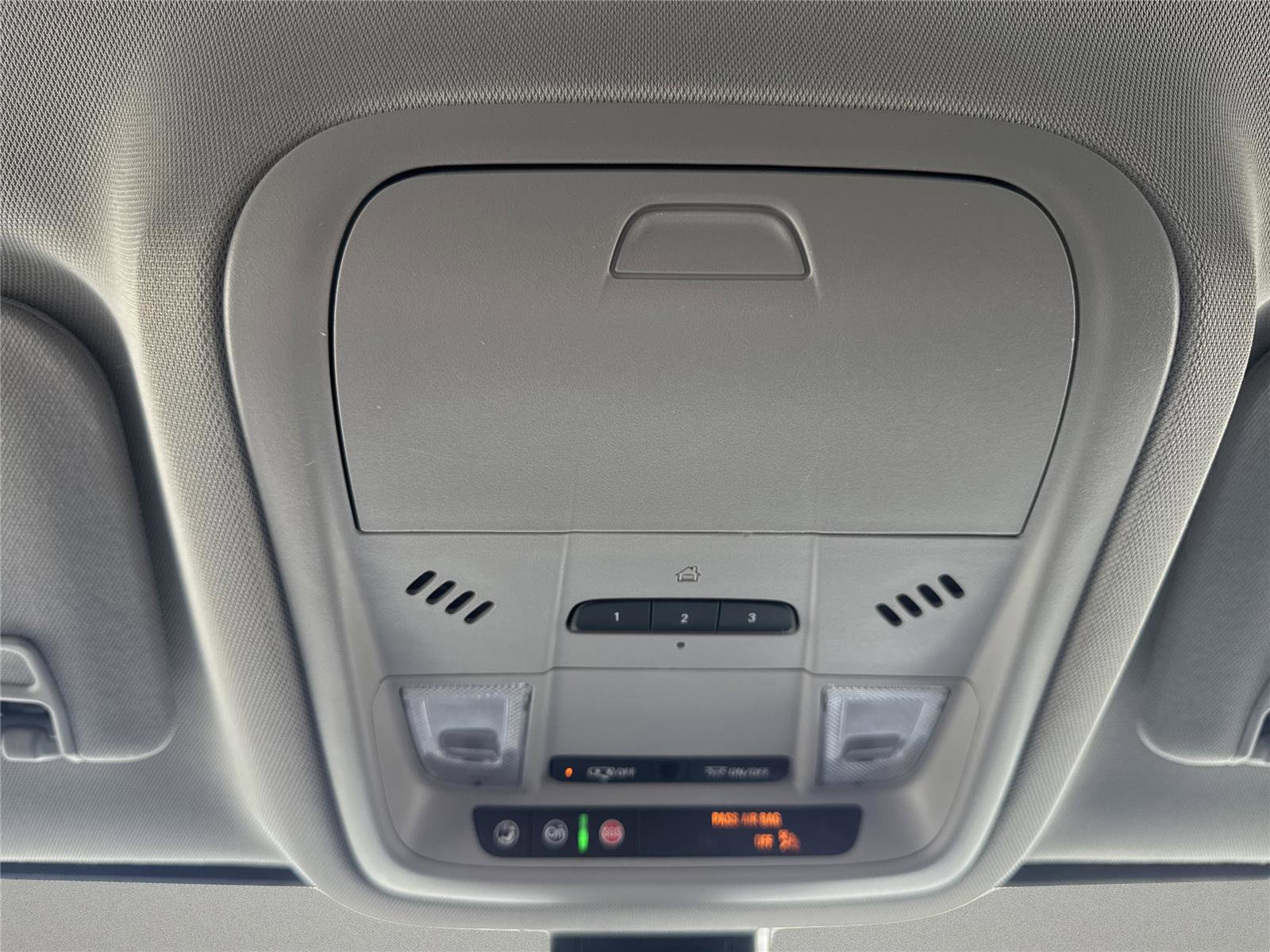 Used 2023 GMC Acadia SLT AWD/4WD image 30