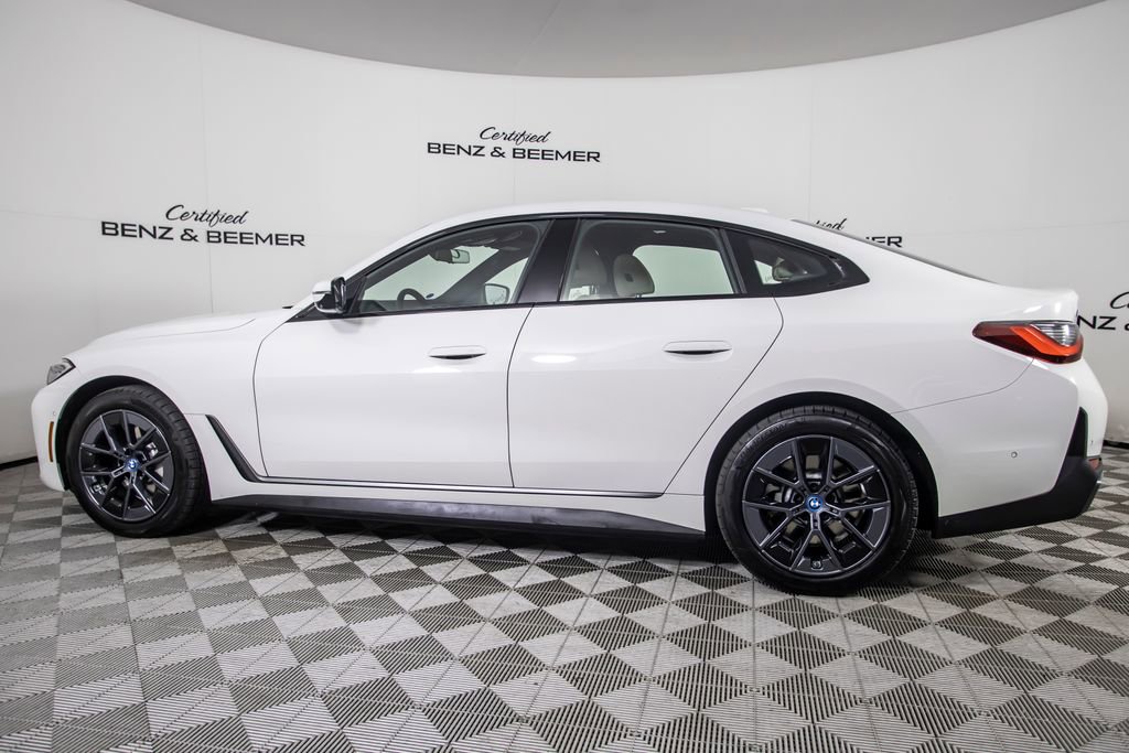 Used 2023 BMW i4 eDrive35 RWD image 11