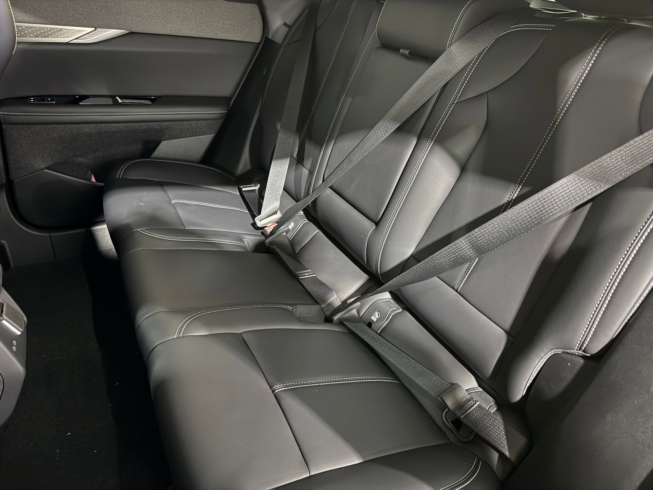 New 2026 Cadillac Optiq Sport 1 image 42