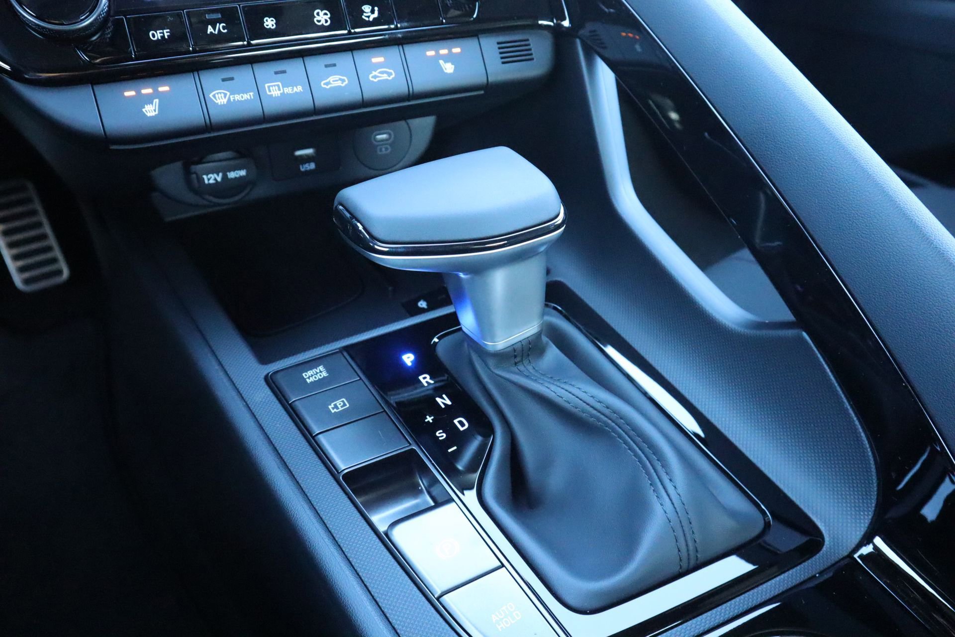 New 2026 Hyundai Elantra SEL Sport image 16