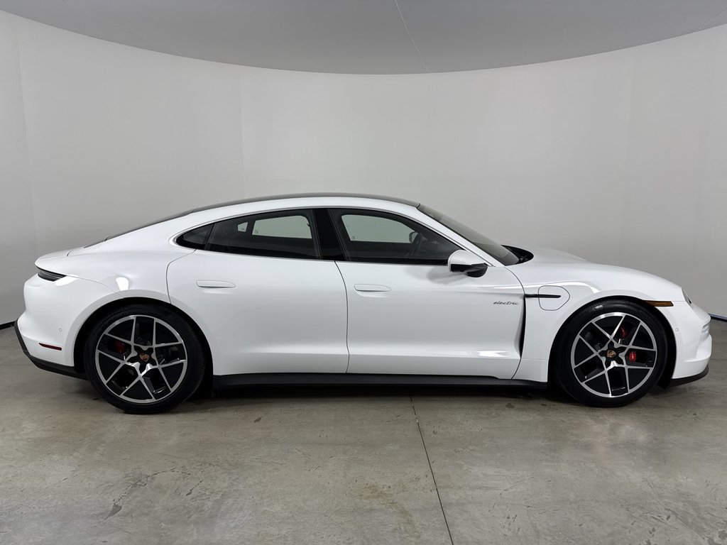 New 2026 Porsche Taycan 4S AWD/4WD image 8