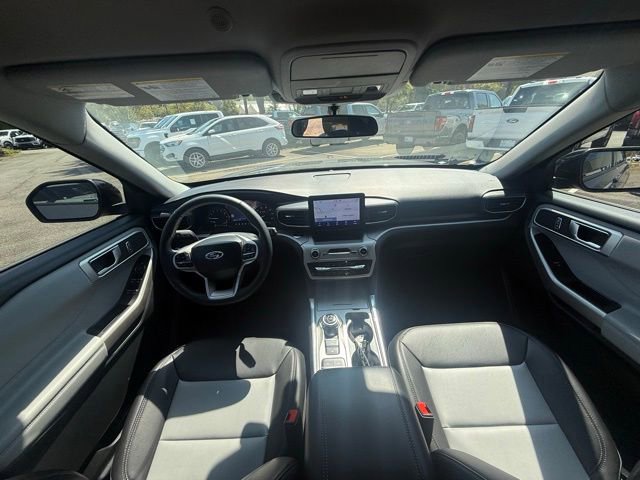 New 2024 Ford Explorer XLT w/ Equipment Group 202A image 6