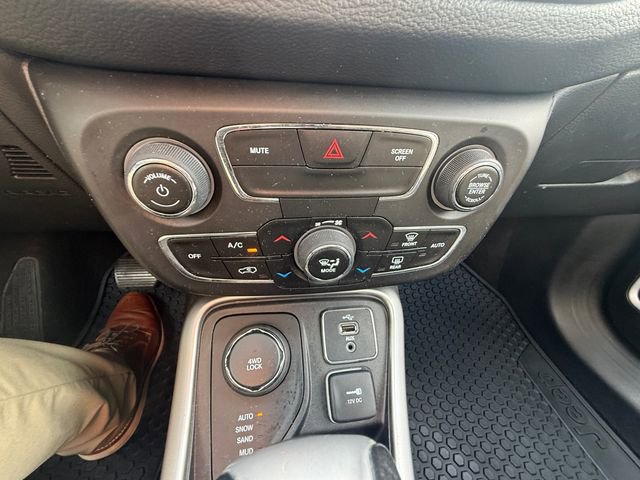 Used 2018 Jeep Compass Latitude w/ Popular Equipment Group image 30