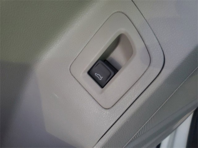 Used 2021 Volkswagen Atlas SEL Premium image 31