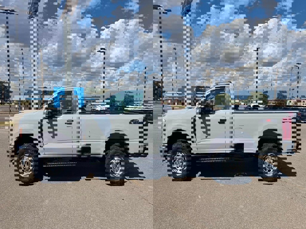 New 2026 Ford F350 XL image 10