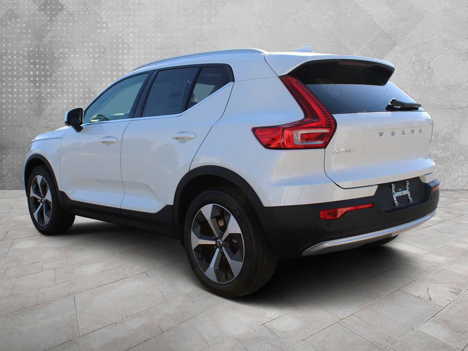 New 2025 Volvo XC40 B5 Plus w/ Protection Package Premier image 5