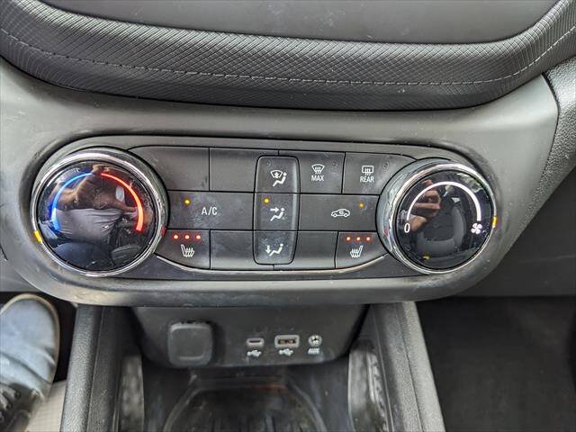 Used 2023 Chevrolet TrailBlazer LT AWD/4WD image 28