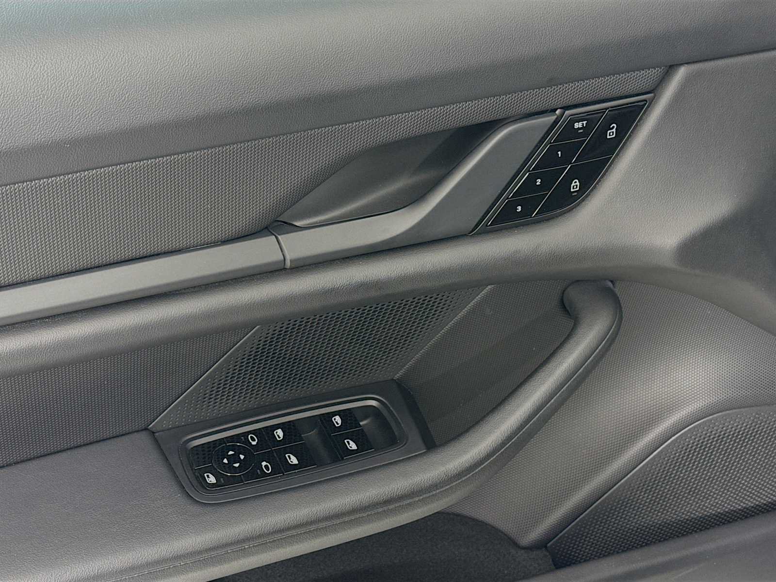 Certified 2021 Porsche Taycan 4S AWD/4WD image 11