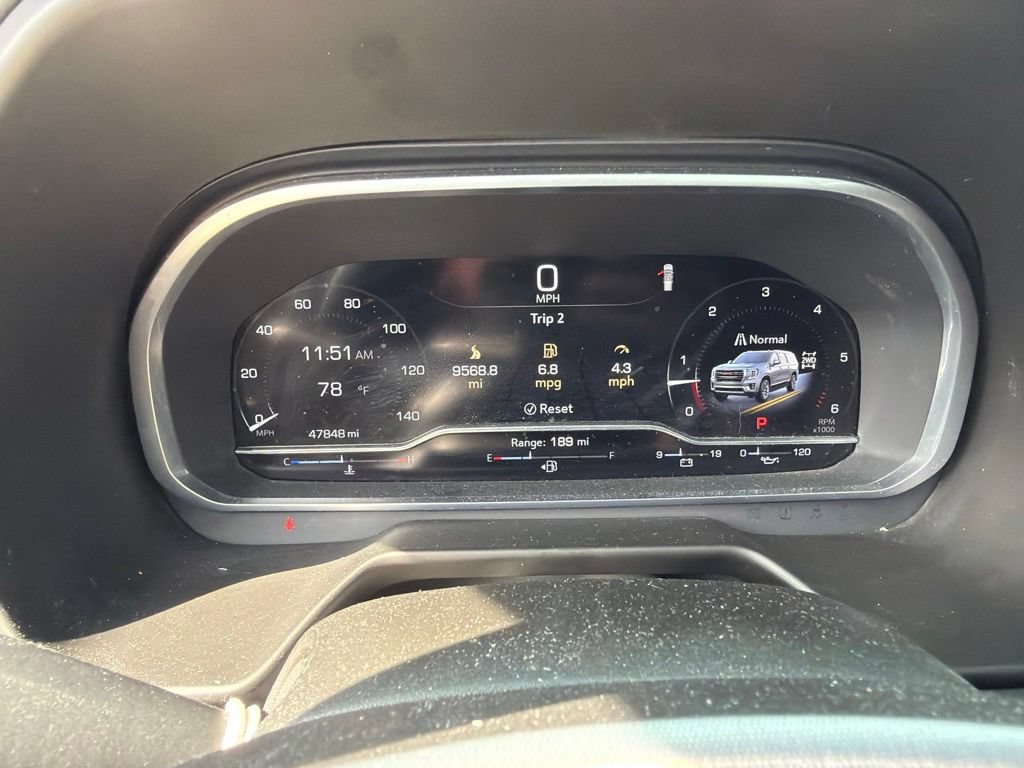 Used 2023 GMC Yukon XL SLT w/ SLT Luxury Package AWD/4WD image 13