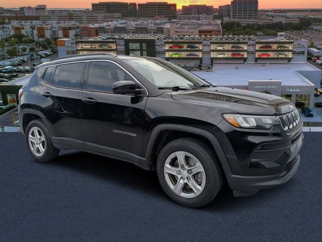 Used 2023 Jeep Compass Latitude w/ Sun and Sound Group