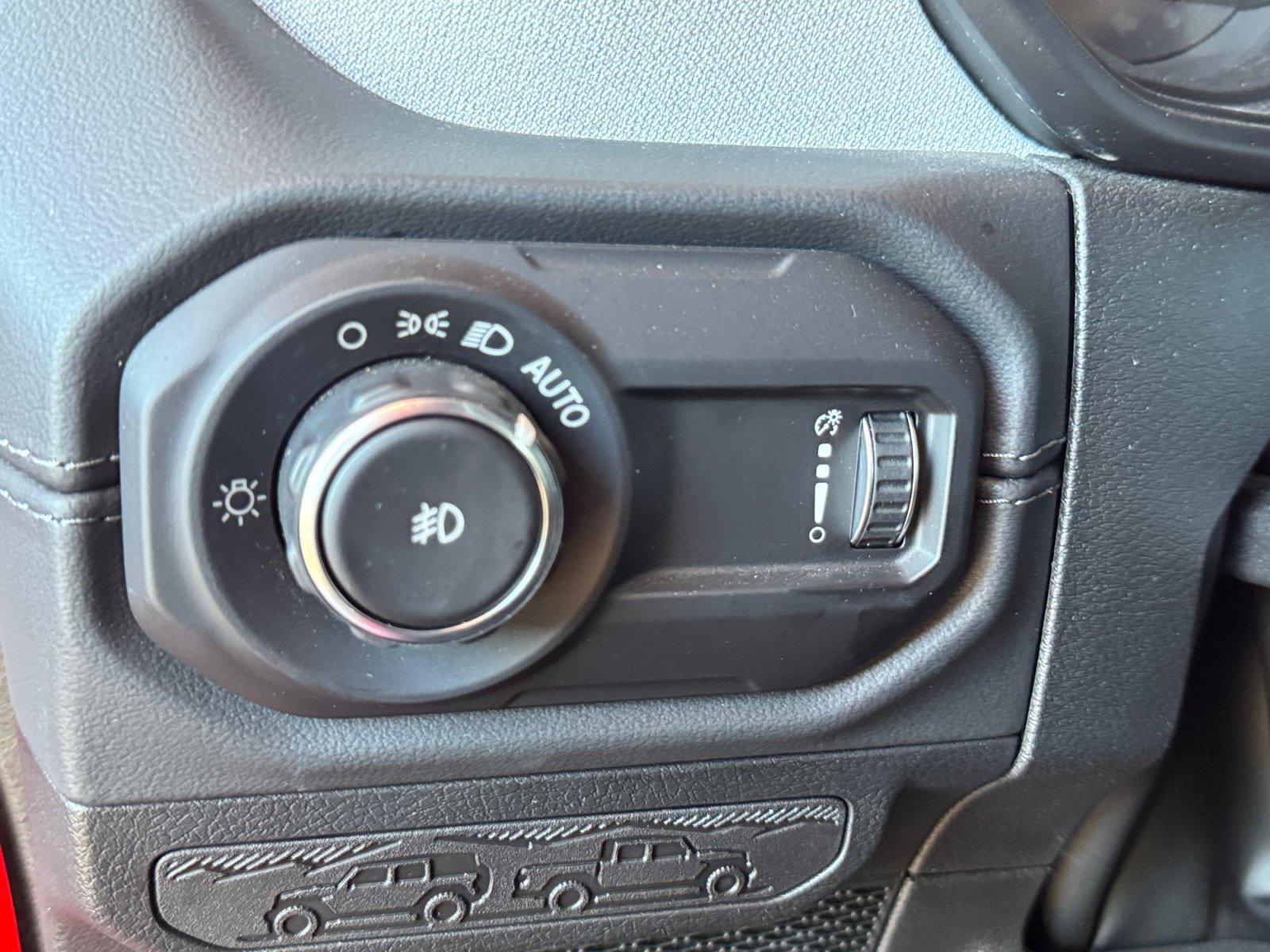Used 2026 Jeep Wrangler Unlimited Sahara AWD/4WD image 17