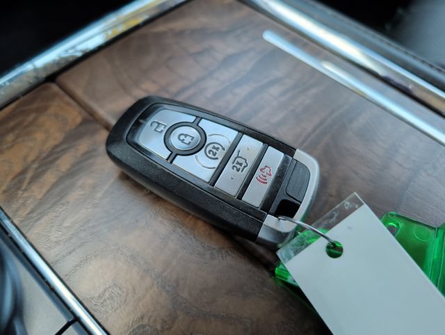Used 2019 Ford Expedition Platinum AWD/4WD image 35