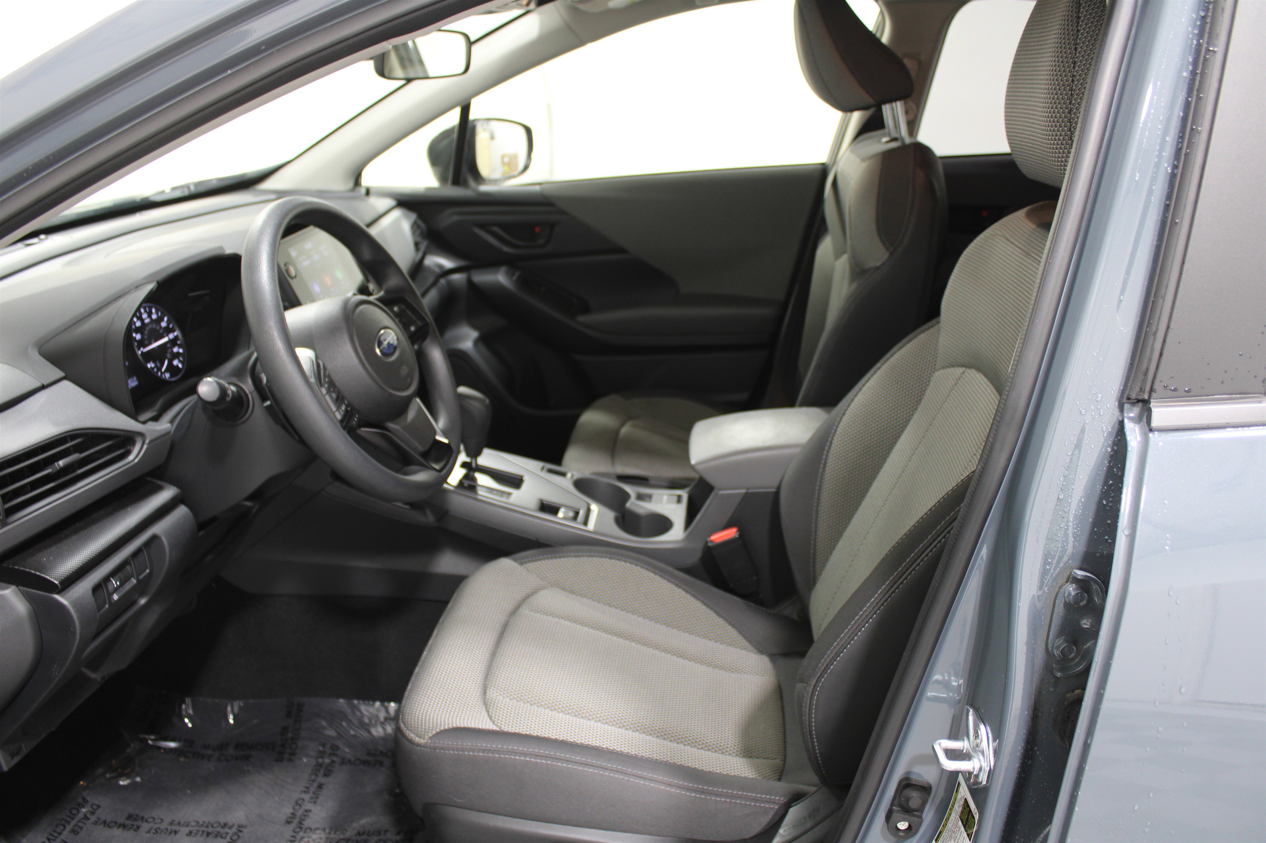 Used 2024 Subaru Crosstrek 2.0i Premium image 3