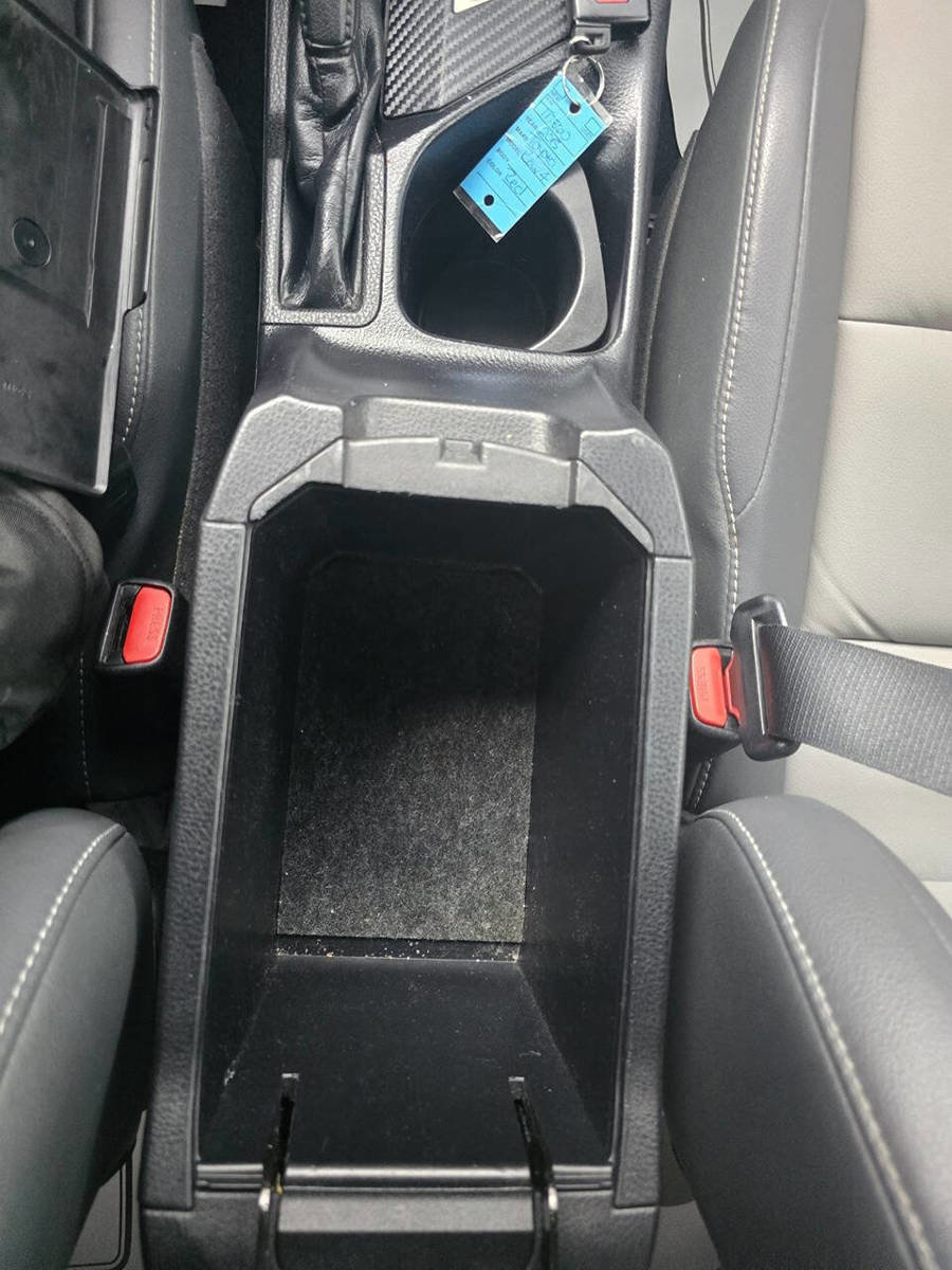 Used 2015 Toyota RAV4 Limited image 42