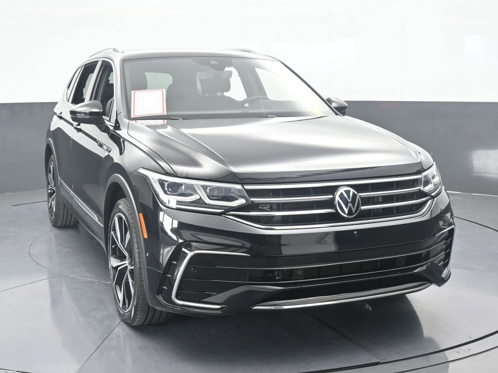 Used 2022 Volkswagen Tiguan SEL R-Line image 9