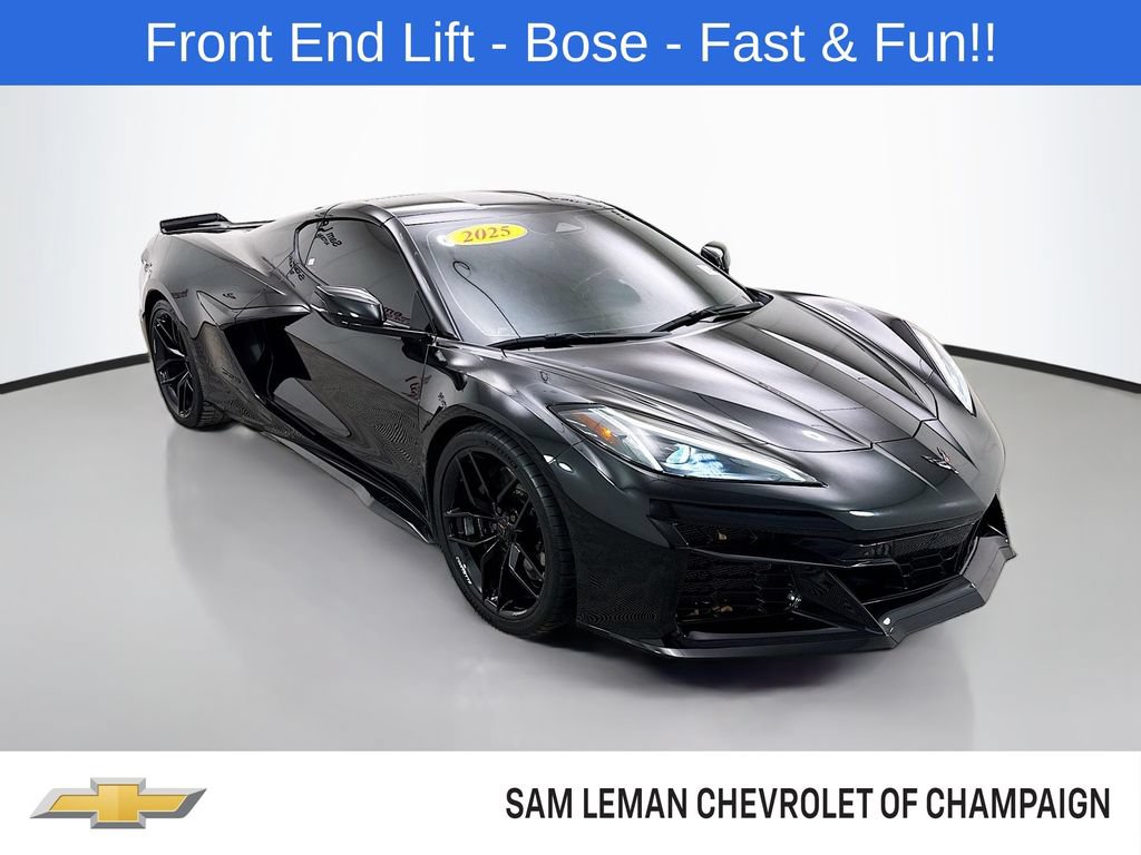 Used 2025 Chevrolet Corvette Z06 RWD image 1