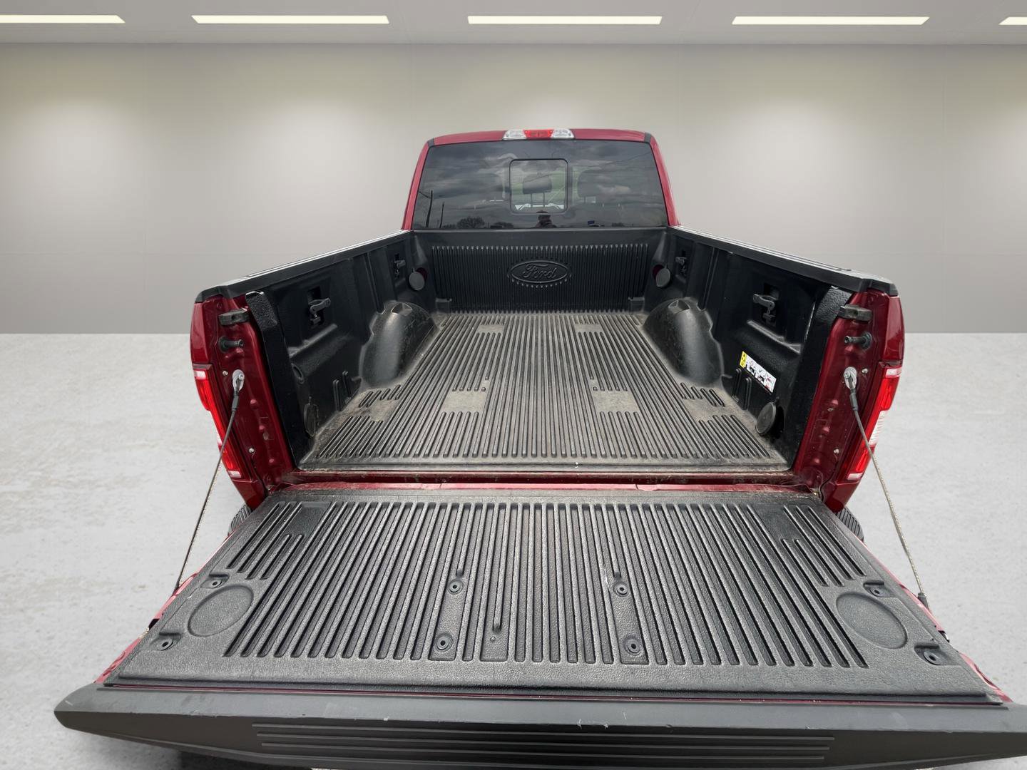 Used 2019 Ford F150 XLT w/ Equipment Group 302A Luxury image 32